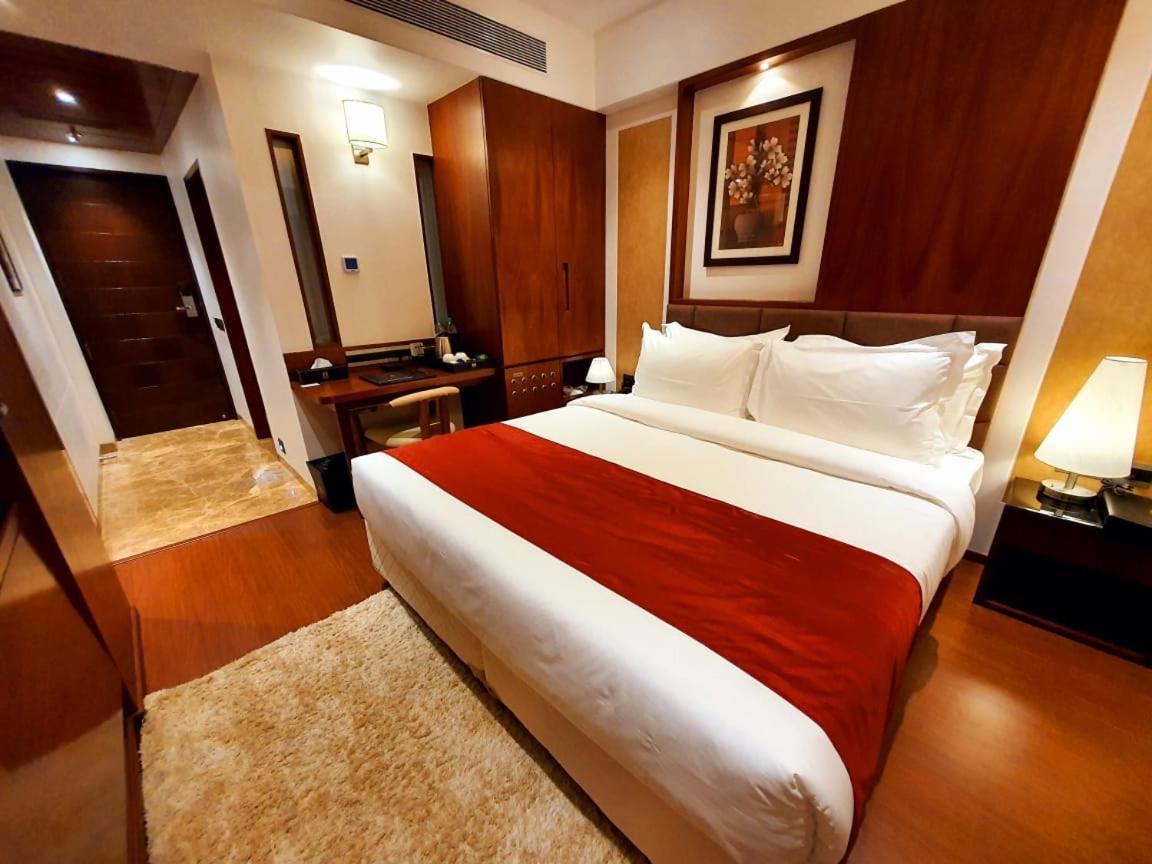 Hotel Mbc Citadel נאסיק מראה חיצוני תמונה